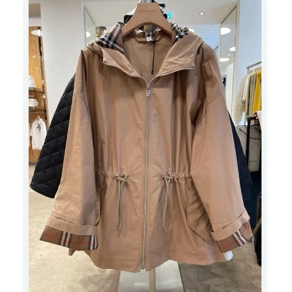 Burberry Women’s Birley Check Hooded Jacket Archive Beige